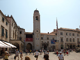 Gradski zvonik sa satom
