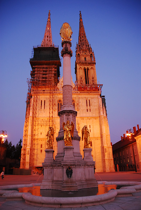 Sunset in Zagreb: Kaptol