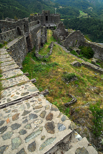 Donžon Kula  Magliča 