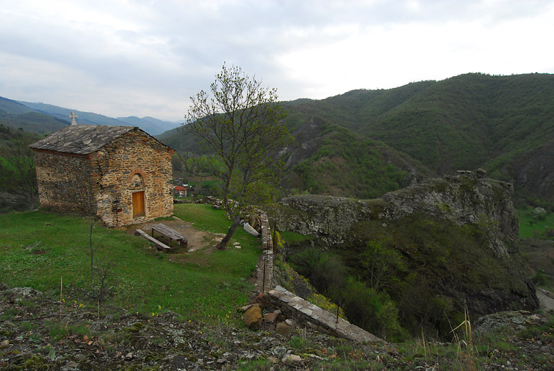 Crkva-presvete-Bogorodice.jpg