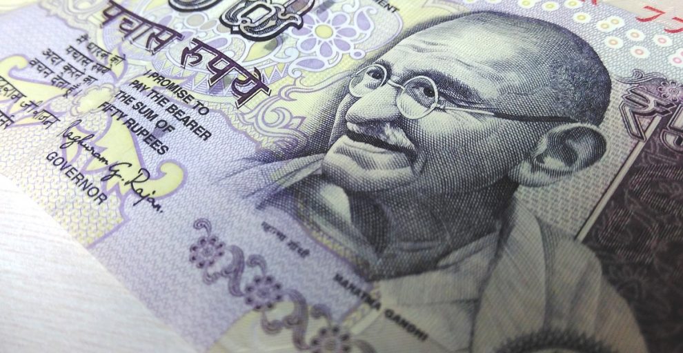 Rupee to Dollar currency exchange rate today