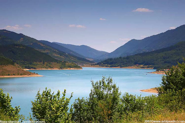 Zavojsko jezero