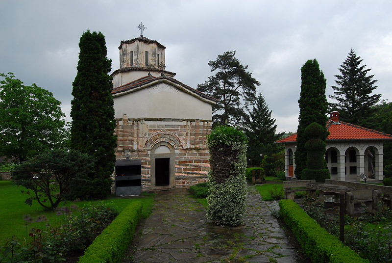 Kišni dan u manastiru