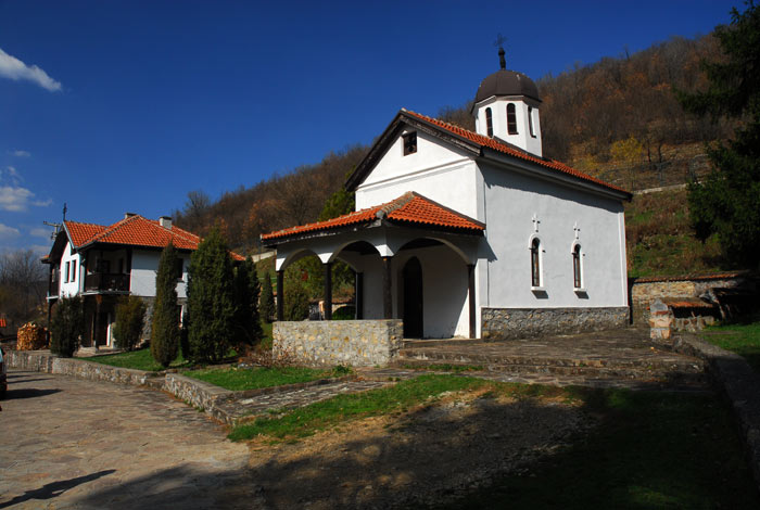 Manastirski konak