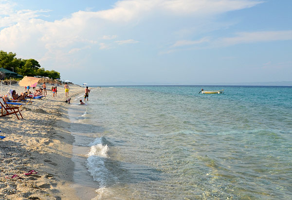 Zlatna plaža, 6 kilometara od Pefkohorija