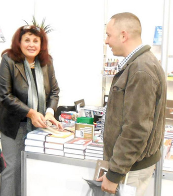 Negoslava Stanojević i Milan Todorović na sajmu knjiga 2014