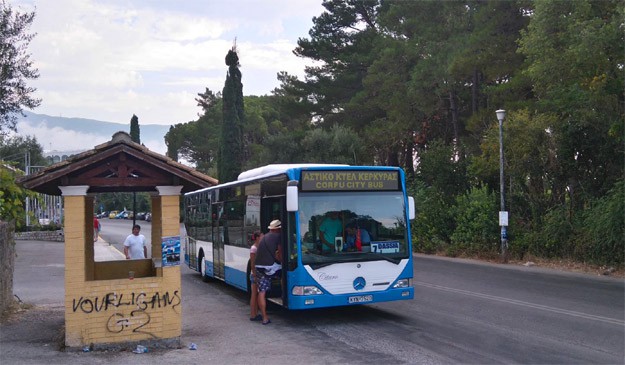 Autobuski prevoz na Krfu