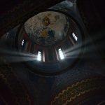 Igra svetla ispod kupole